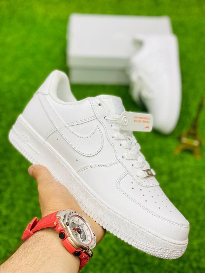 AF1 TRIPLE WHITE